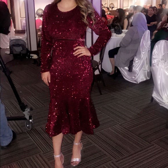 Dresses & Skirts - Cocktail dress
